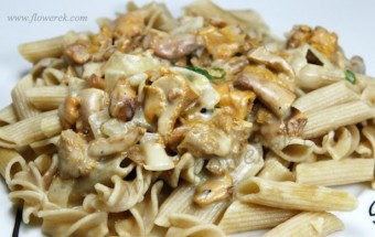 Nudeln mit Pfifferlingsoße