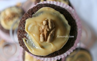 Schoko-Walnuss-Muffins mit Dulche de Leche Füllung