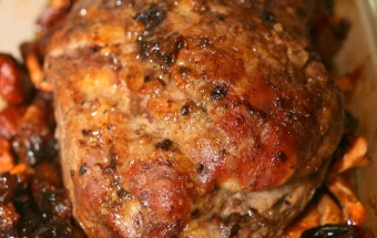 Schweinerückenbraten gefüllt mit Pflaumen