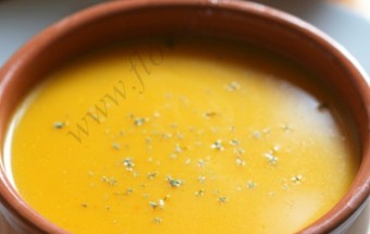 Kürbis-Kokos Suppe