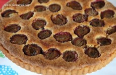 Mandel-Pflaumen-Tarte