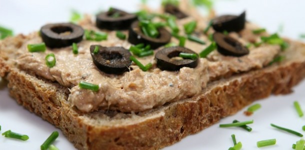 Thunfischpaste mit Oliven
