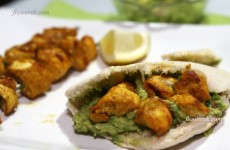 Hähnchenkebab mit Avocado-Dip