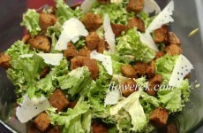 Caesar Salad, Sałatka cesarska
