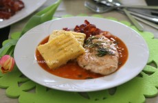 Rosmarin-Hähnchenbrust mit gebratener Polenta